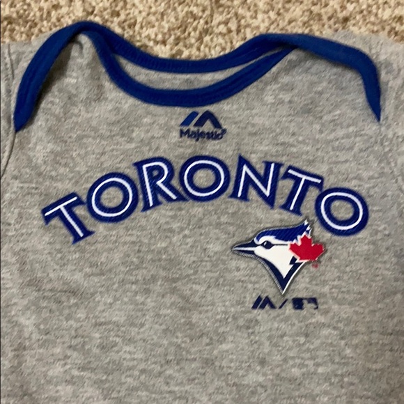 3/$15 Toronto Blue Jays Short Sleeved Onesie - Picture 2 of 7